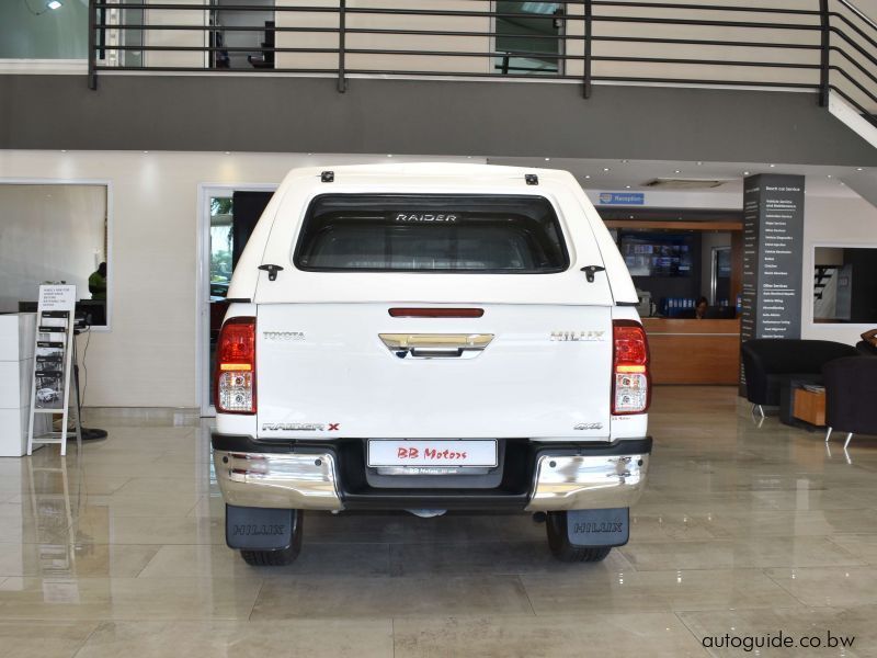 2023 Toyota Hilux Raider X photo