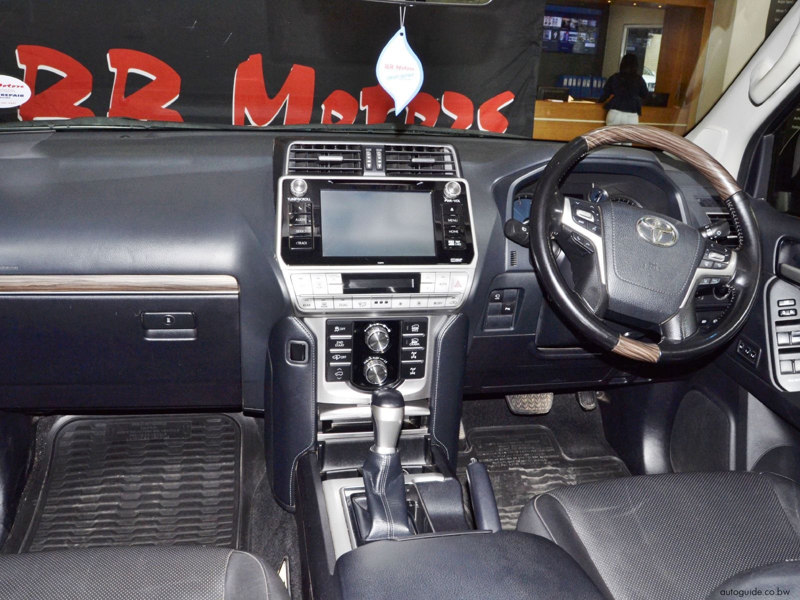 2018 Toyota Prado VX.L V6 photo