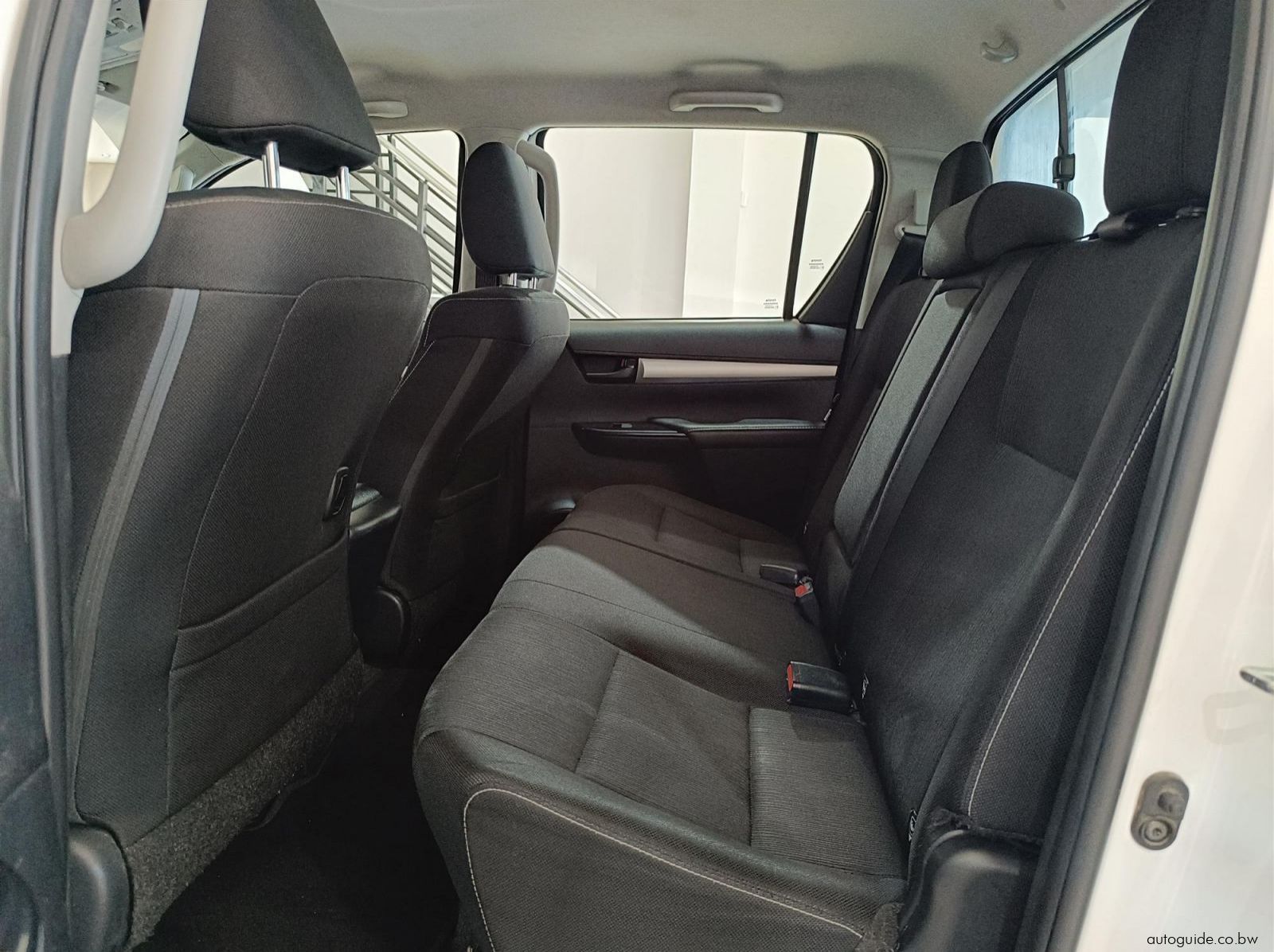 2023 Toyota Hilux Raider GD-6 2.4 4x4 AT pictures