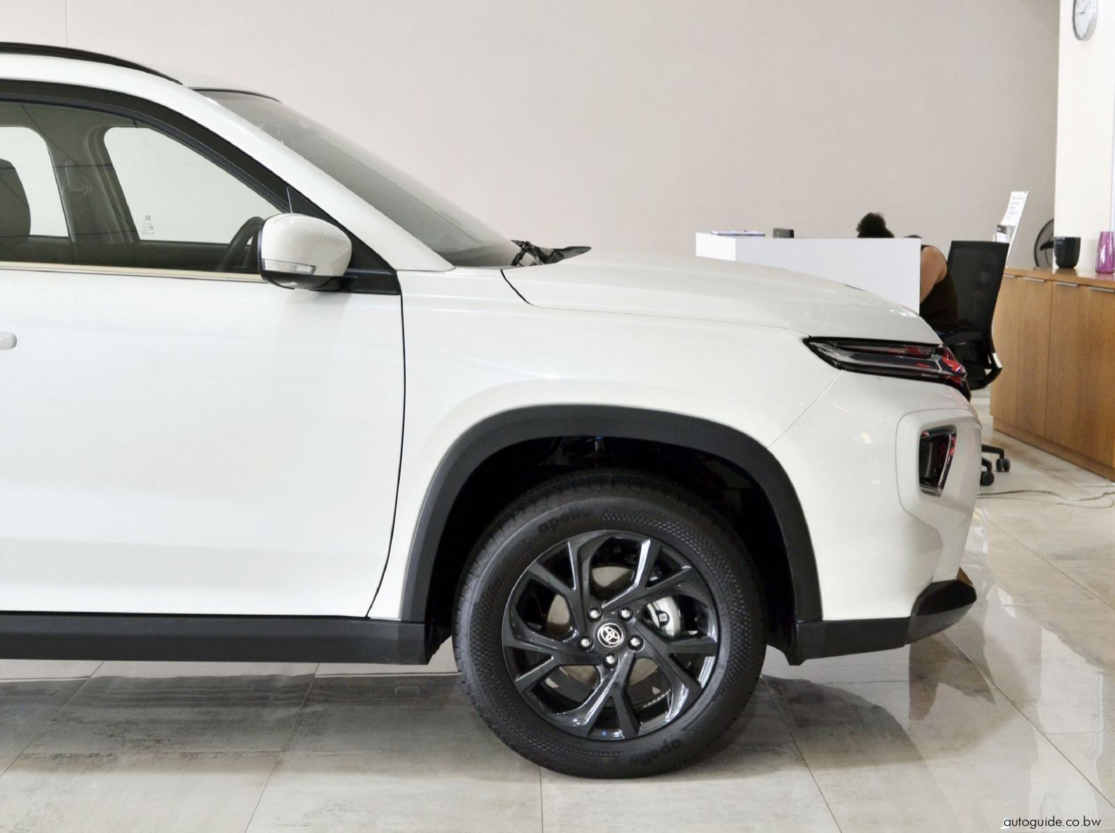 2025 Toyota Urban Cruiser XR pictures