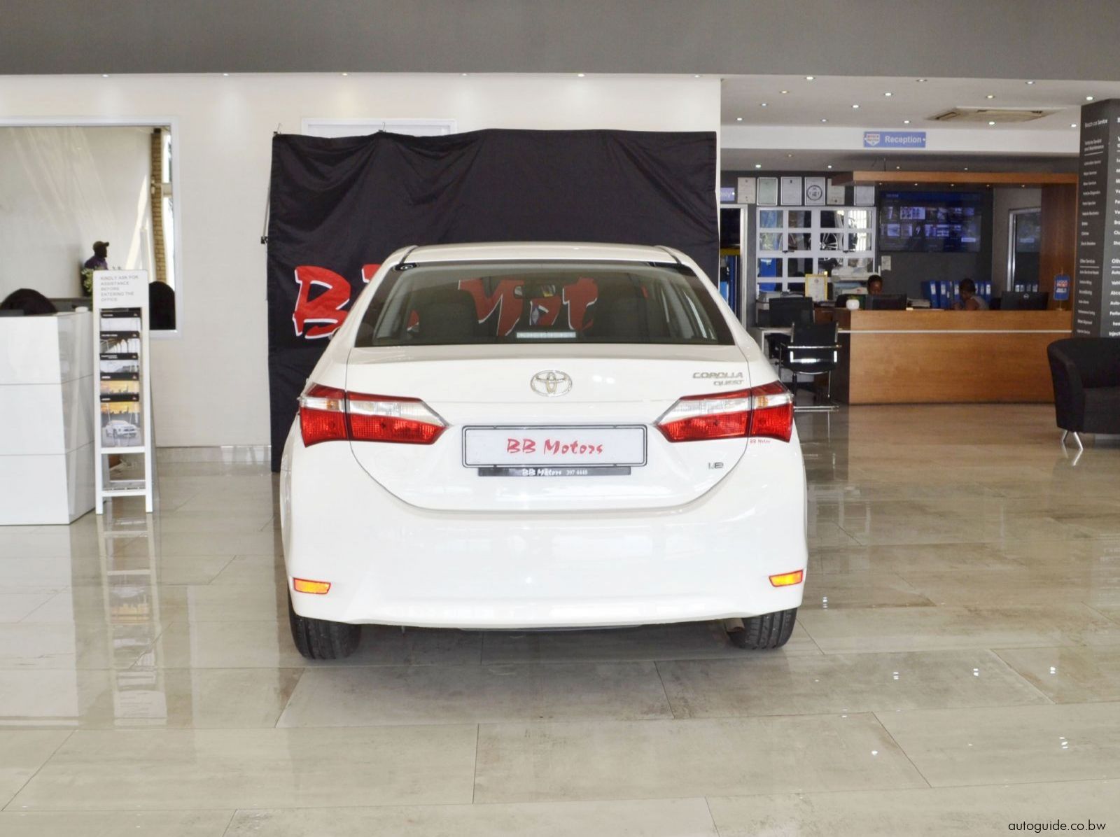 2023 Toyota Corolla Quest pictures