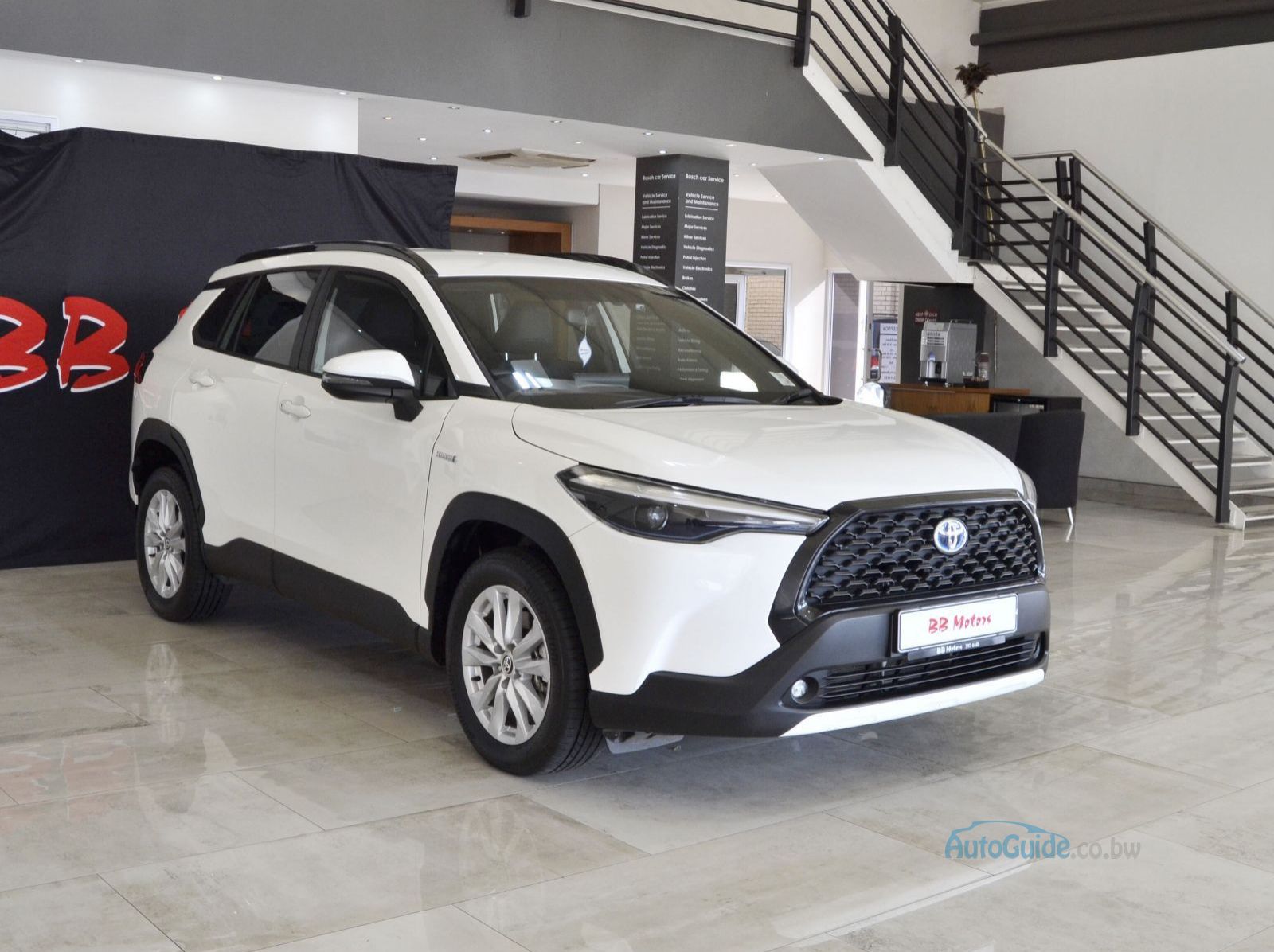 2024 Toyota Corolla Cross XS Hybrid pictures