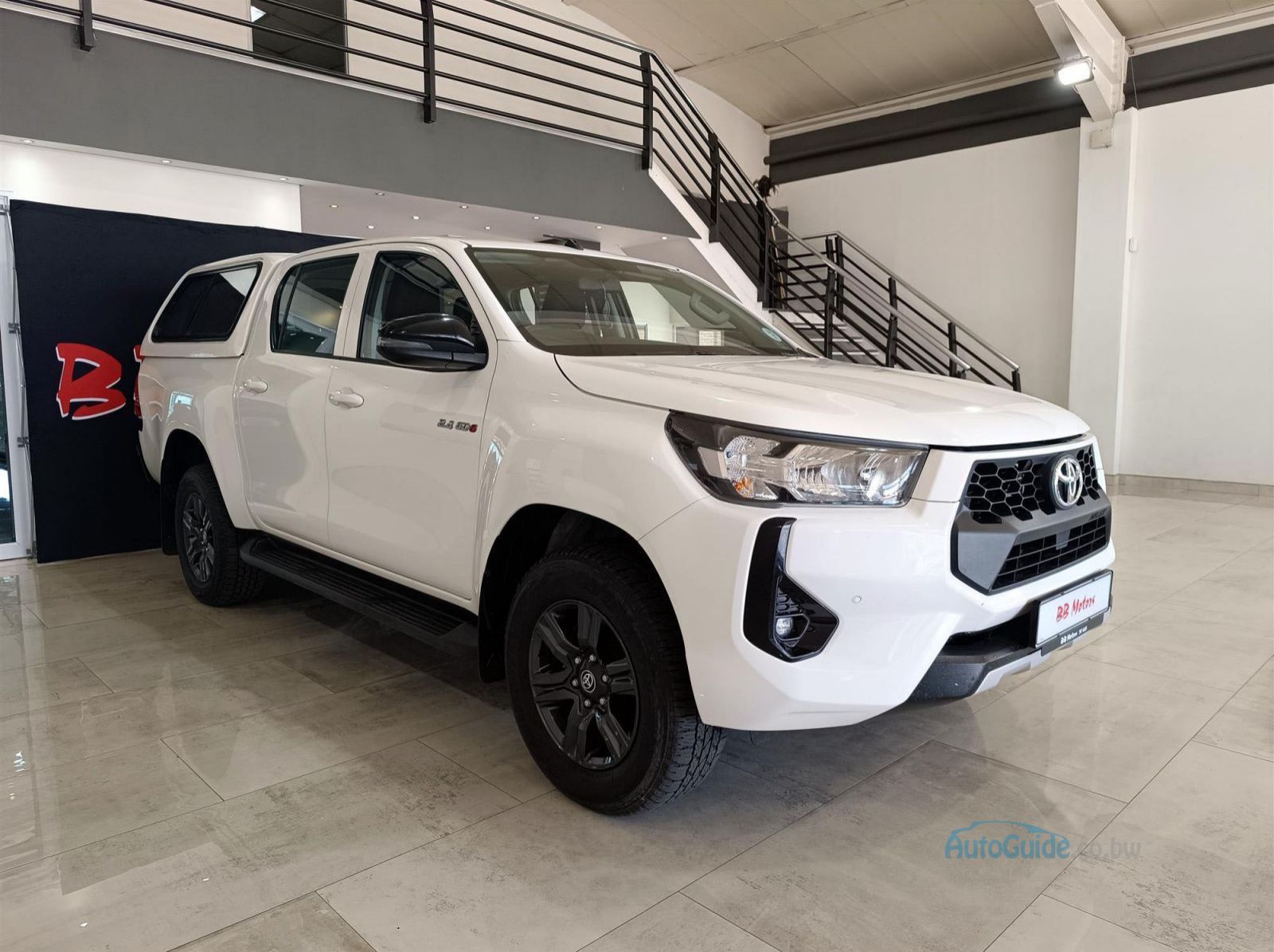 2024 Toyota Hilux Raider GD-6 2.4 4x4 AT pictures