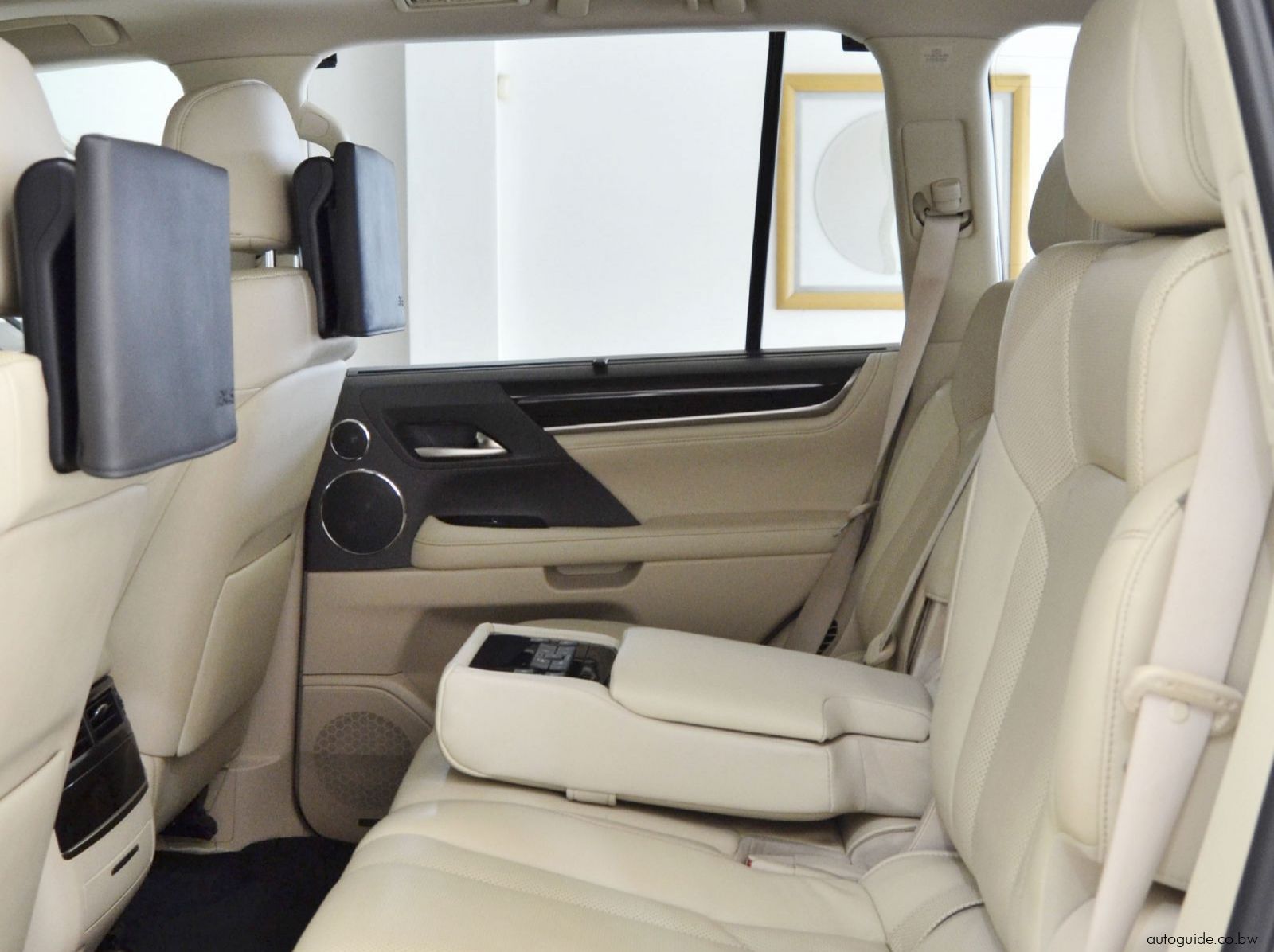 2018 Lexus LX 450d pictures