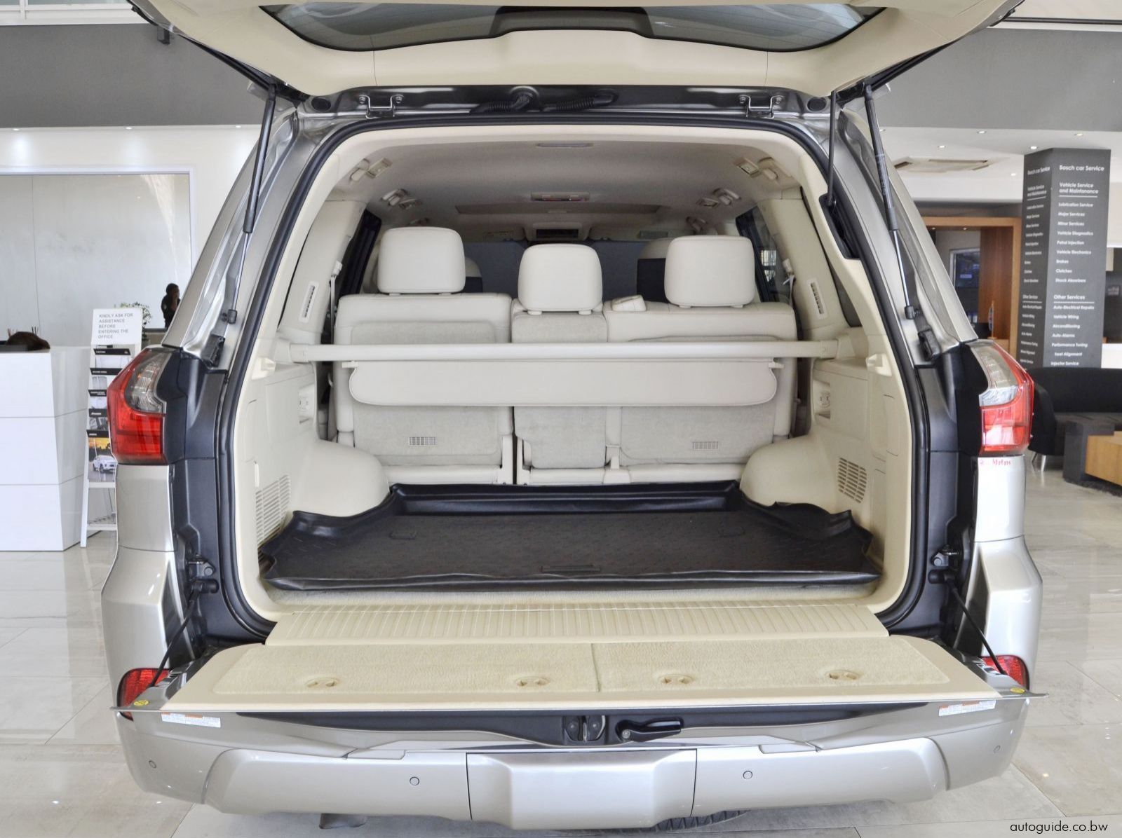 2018 Lexus LX 450d pictures