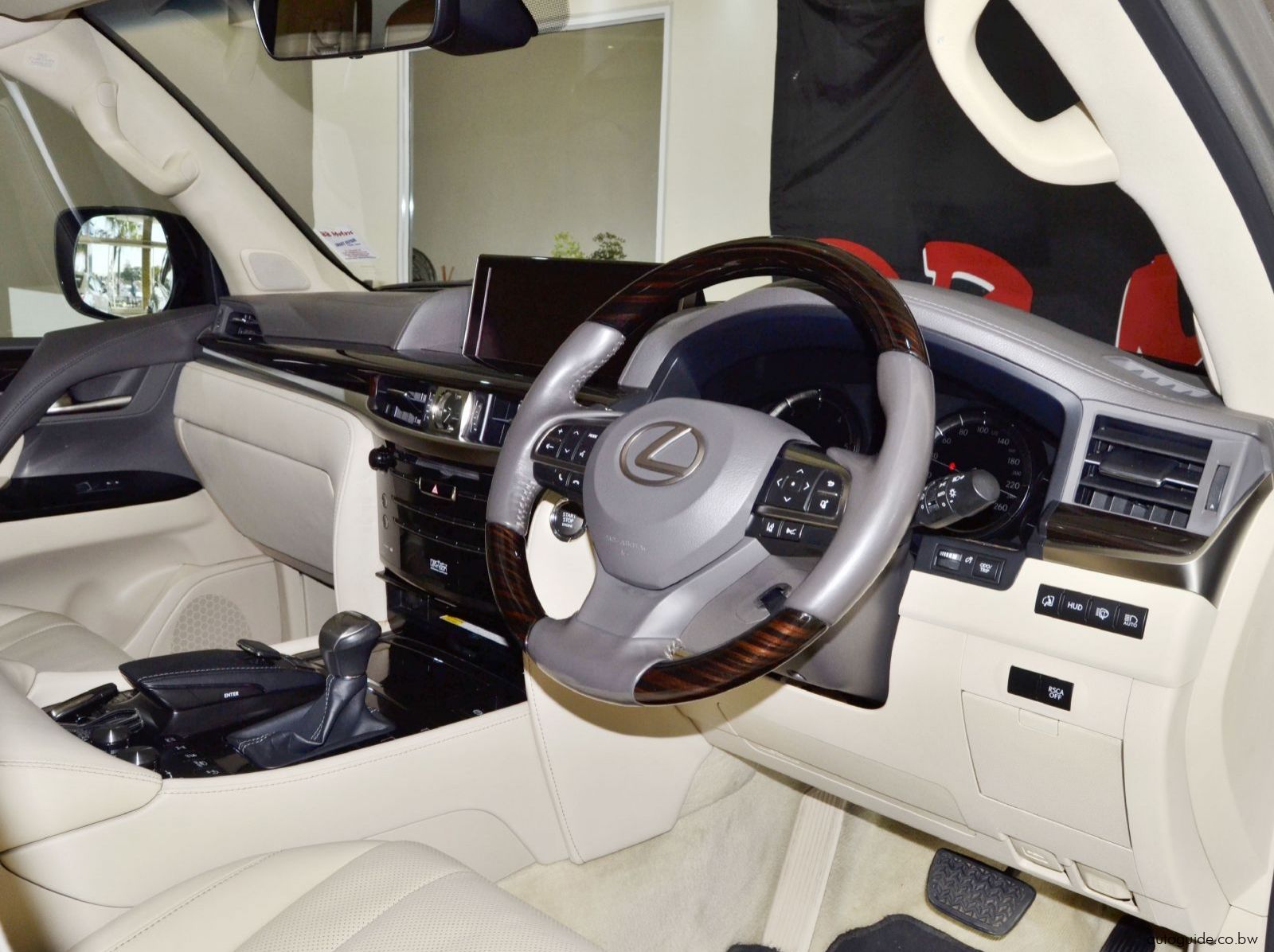 2018 Lexus LX 450d pictures