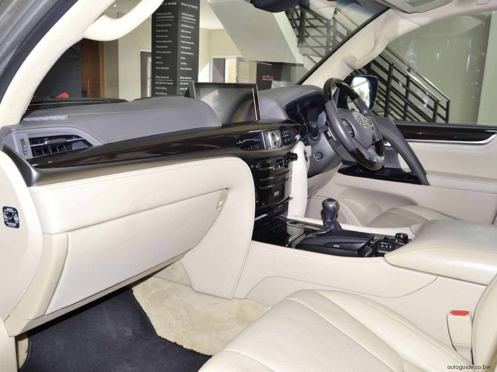 2018 Lexus LX 450d pictures