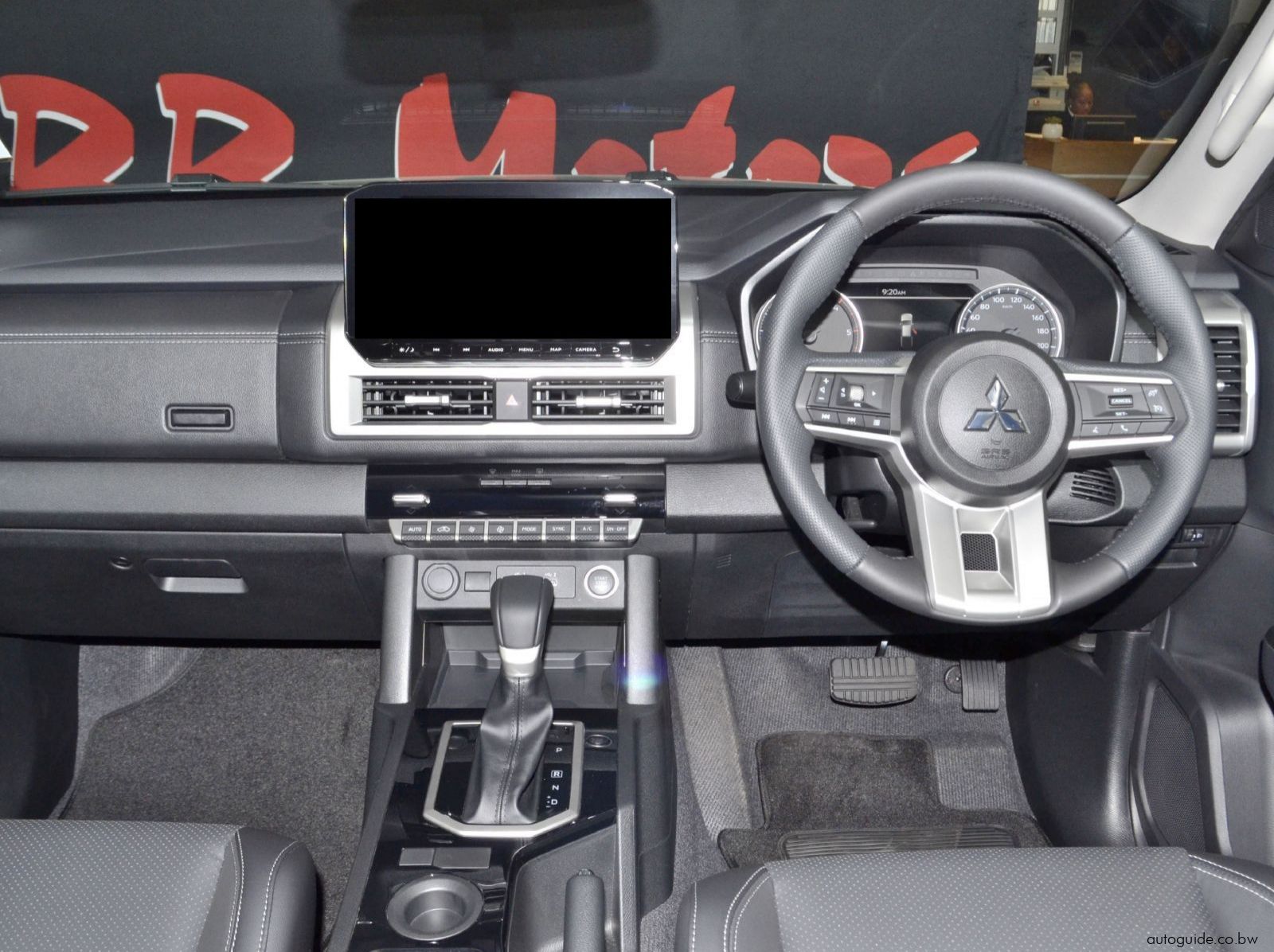 2025 Mitsubishi Triton - A/T - 4x2 pictures