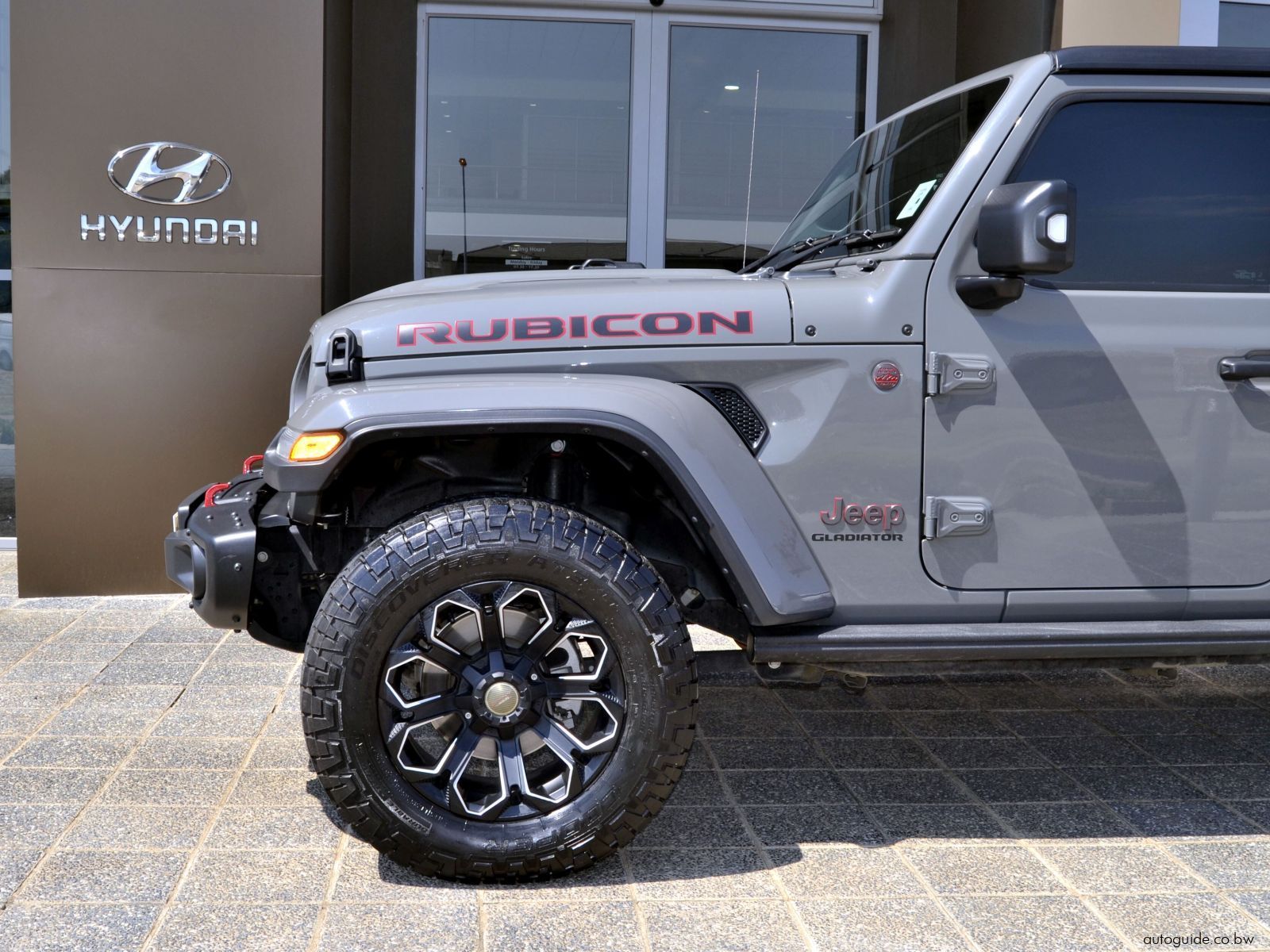 2023 Jeep Gladiator Rubicon - 8 A/T photo