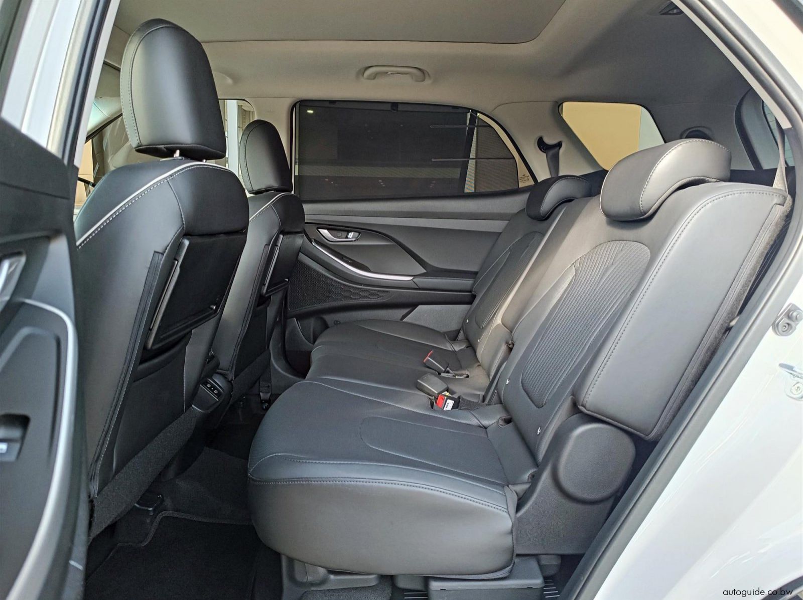2026 Hyundai Alcazar Elite 7 Seater pictures
