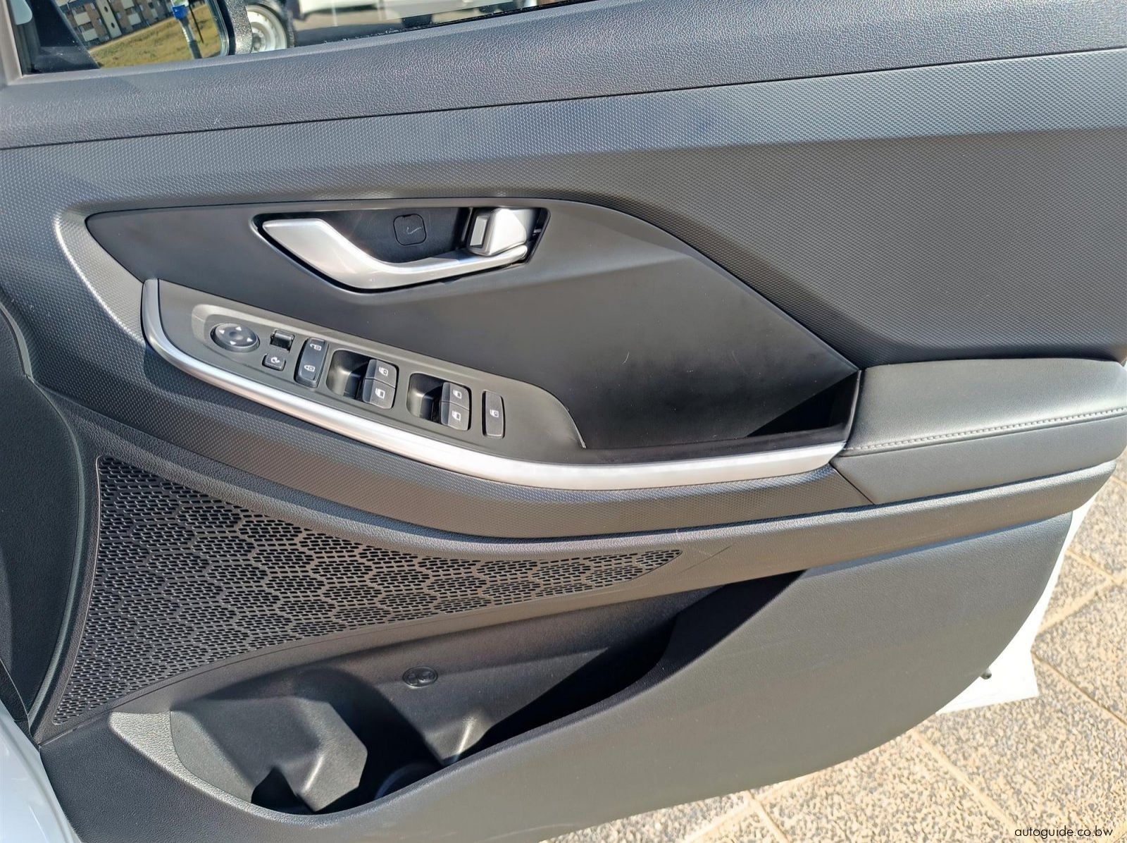 2026 Hyundai Alcazar Elite 7 Seater pictures
