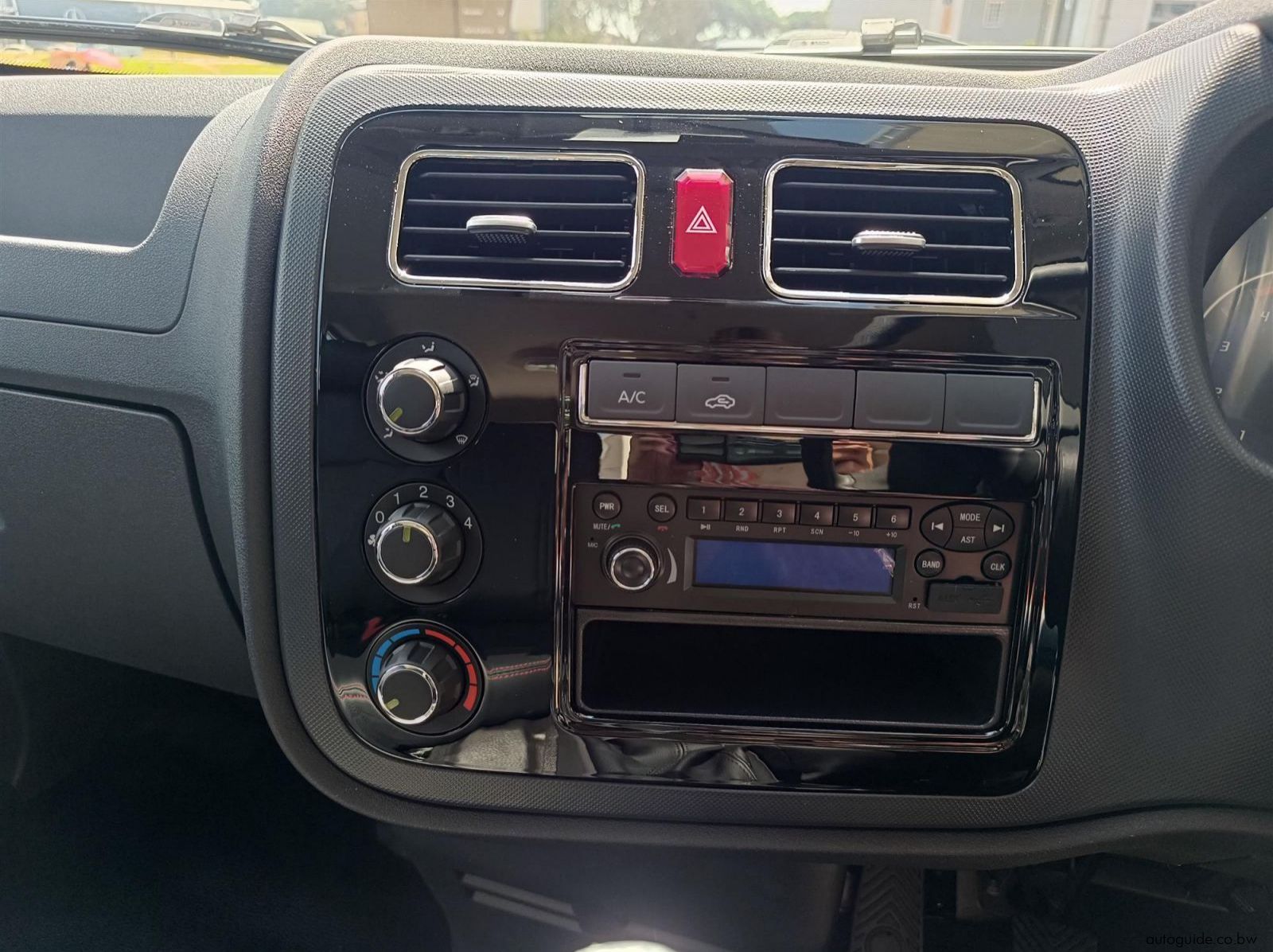 2026 JAC X200 2.8D D/C D/S pictures