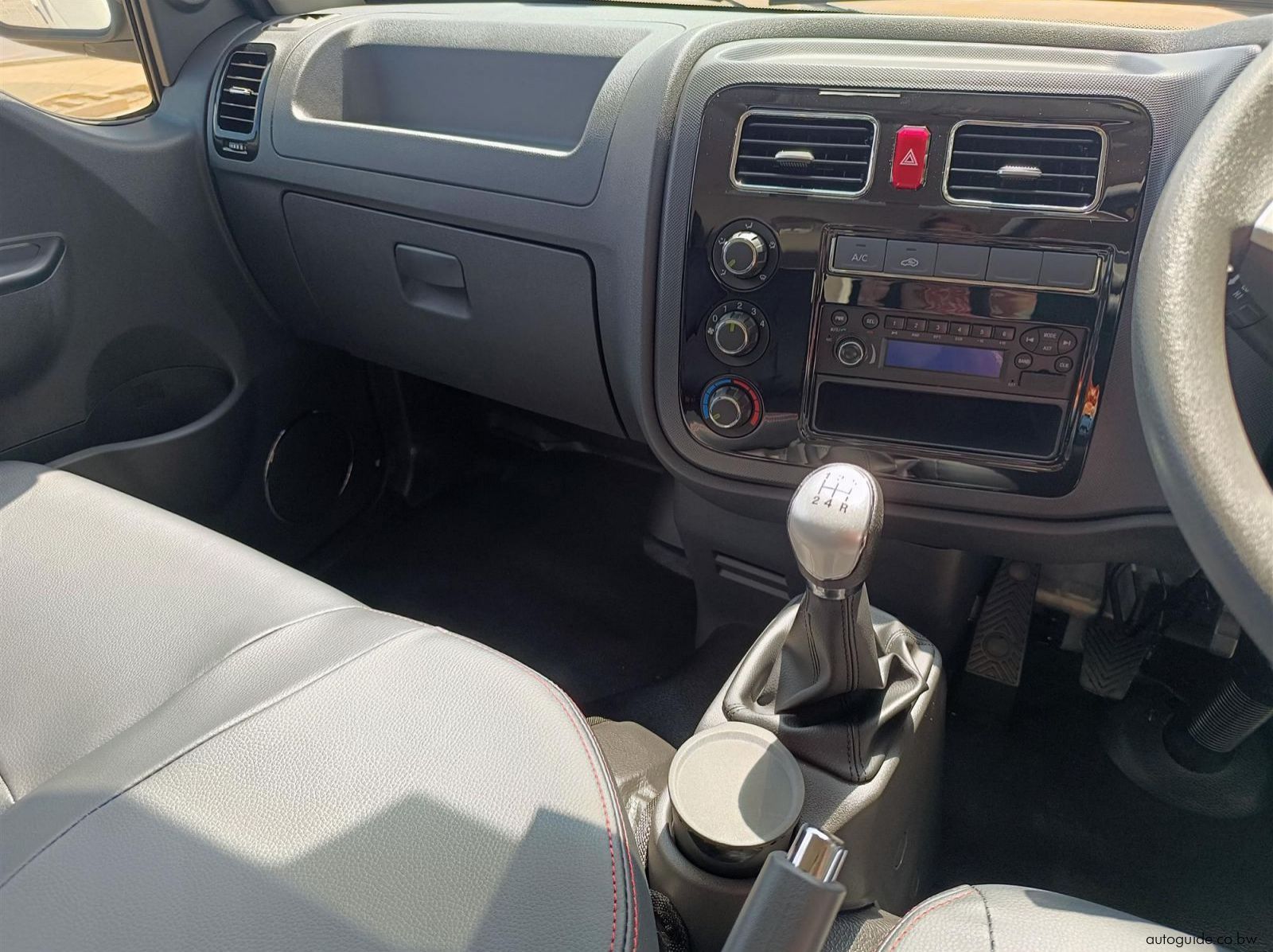 2026 JAC X200 2.8D D/C D/S pictures