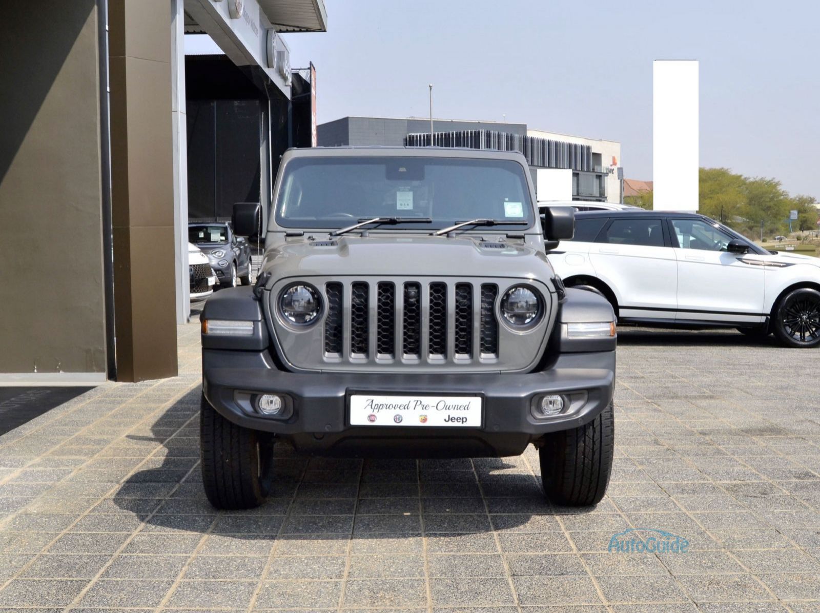 2023 Jeep Wrangler Rubicon pictures