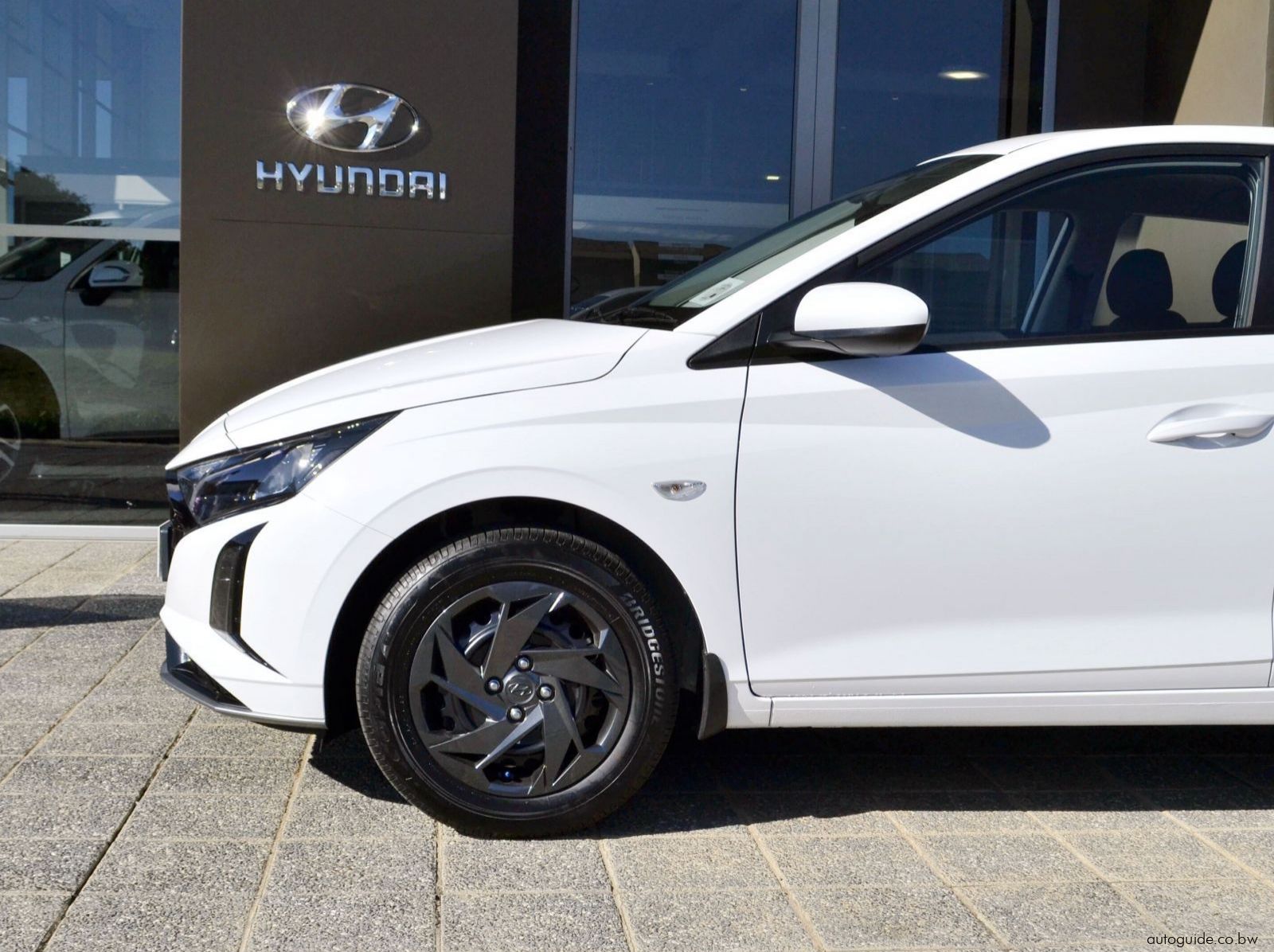 2025 Hyundai i20 pictures