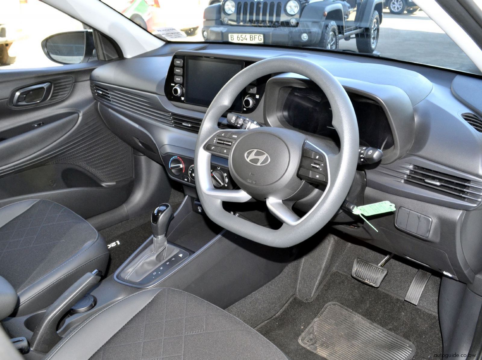 2025 Hyundai i20 pictures