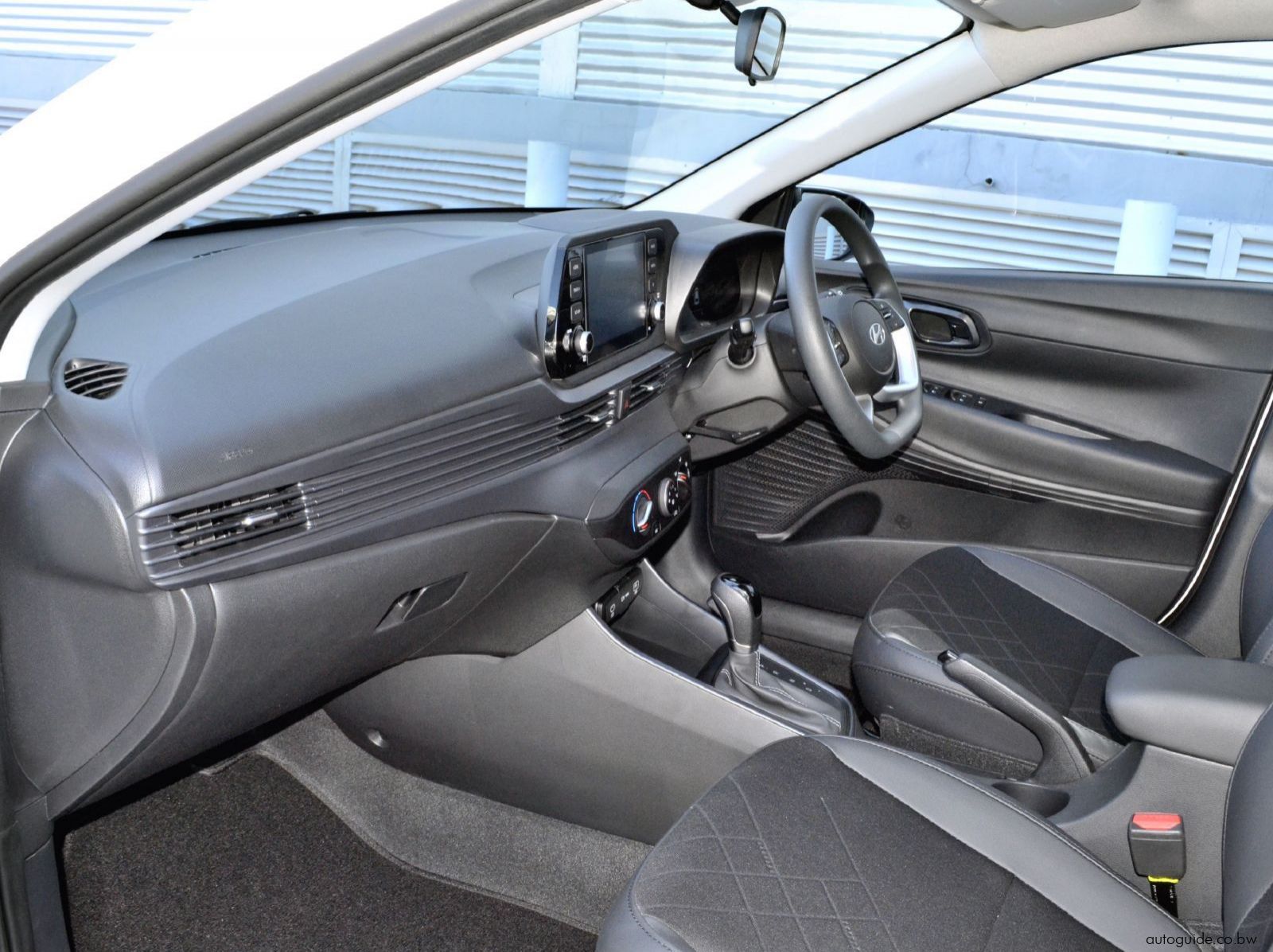 2025 Hyundai i20 pictures