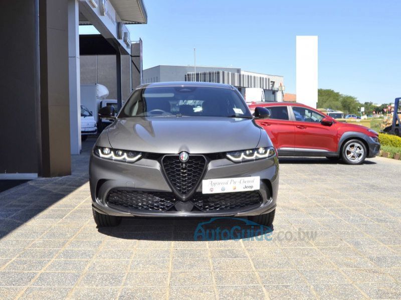 2024 Alfa Romeo Tonale Veloce - 1.5 Petrol/Hybrid pictures
