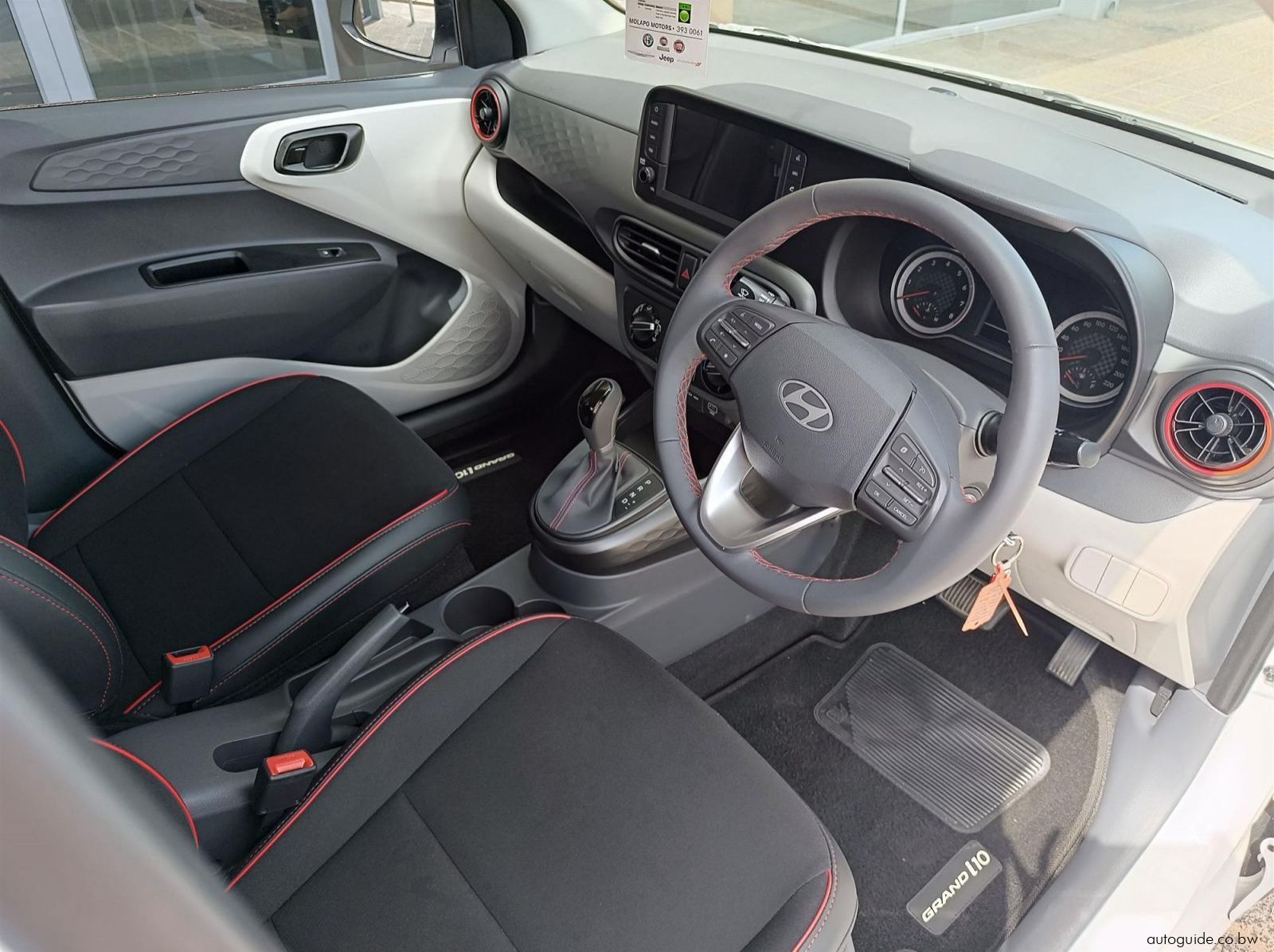 2025 Hyundai Grand i10 1.2 Executive Sedan pictures