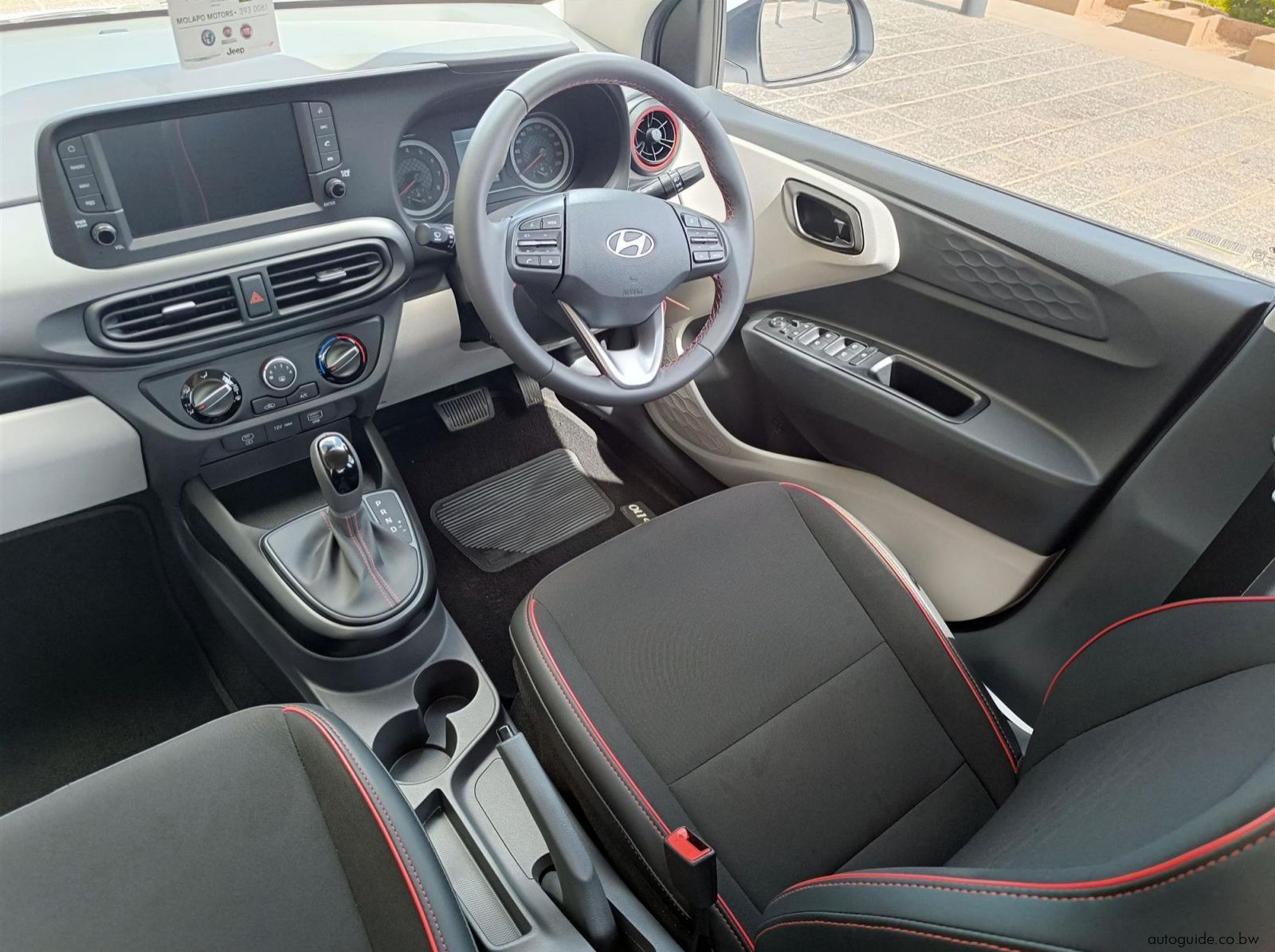 2025 Hyundai Grand i10 1.2 Executive Sedan pictures