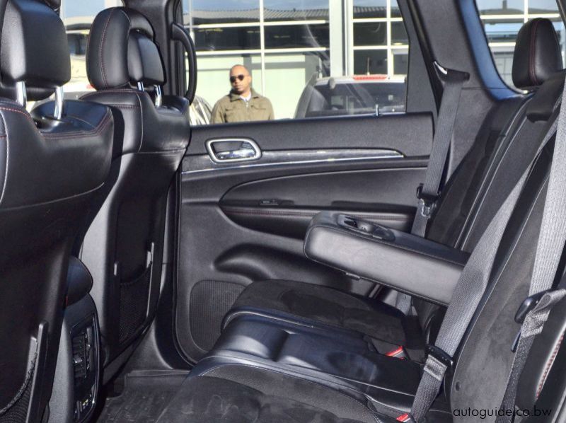 2018 Jeep Grand Cherokee Trailhawk V6 pictures