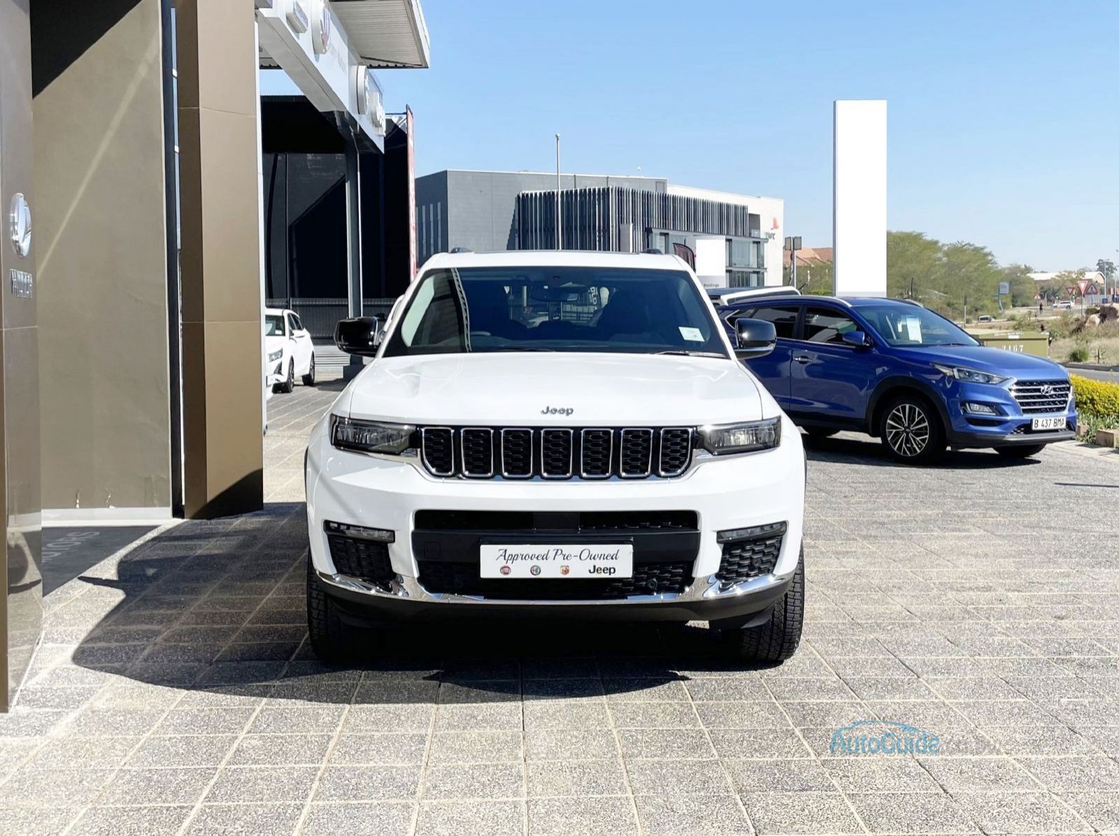 2025 Jeep Grand Cherokee Limited - 5 Seater  pictures