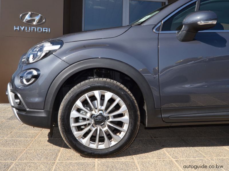 2022 Fiat 500 X pictures