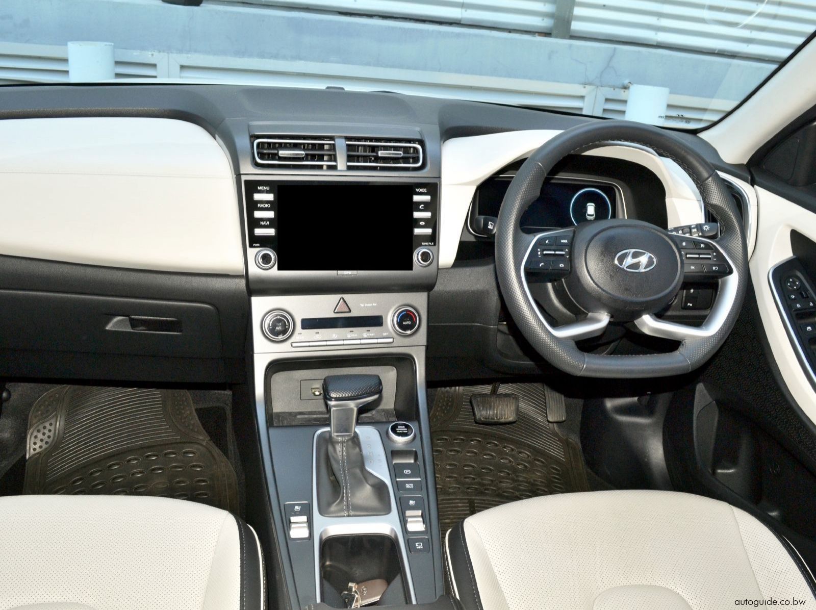 2024 Hyundai Grand Creta - 7 Seater pictures