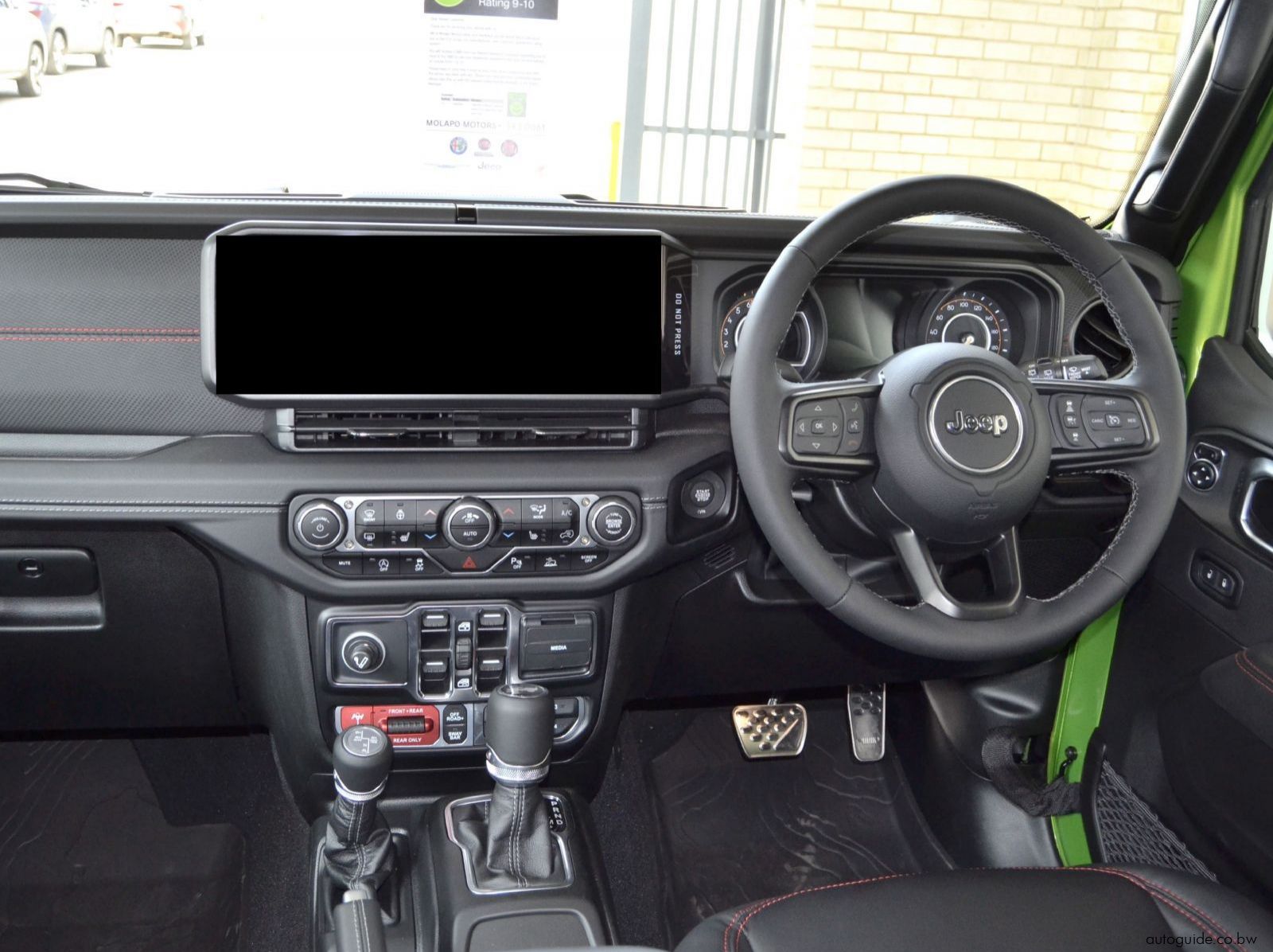 2025 Jeep Wrangler Rubicon pictures