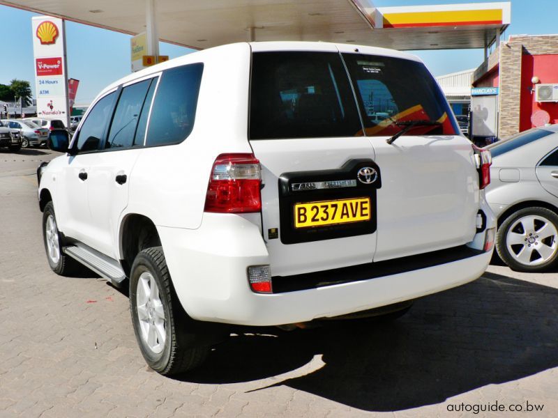 12 Toyota Land Cruiser 0 Series V8 Gx For Sale 76 000 Km Automatic Transmission Point Motor Sales