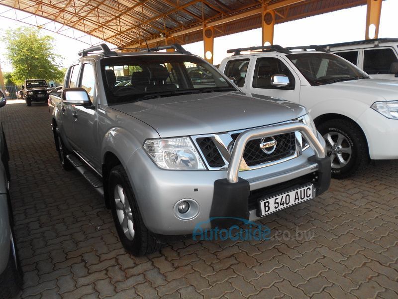 Nissan navara 2011