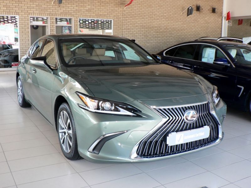 Lexus es 250 2020