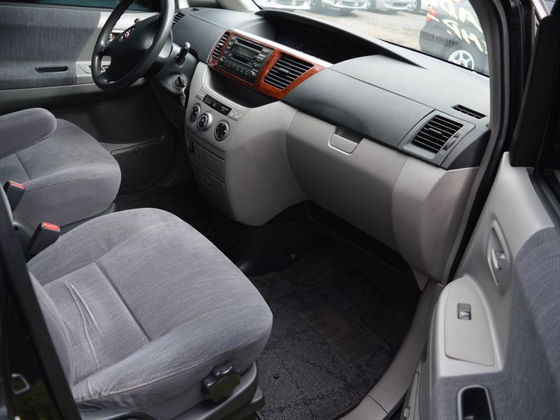 Toyota noah фото салона