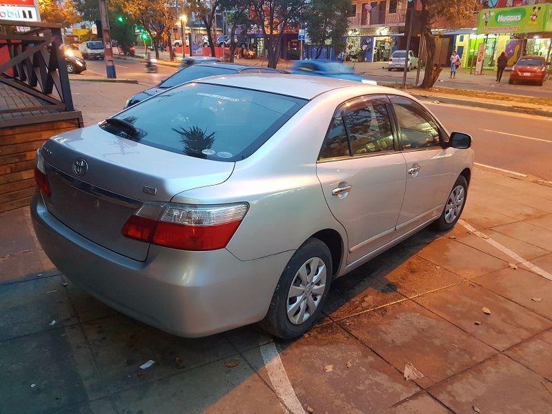 Toyota premio 2008