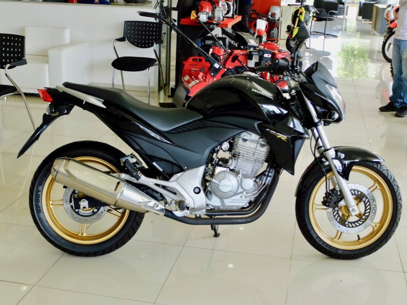 2015 Honda CB 300 R al venta | Nuevo-Km0 | caja - Honda de ...