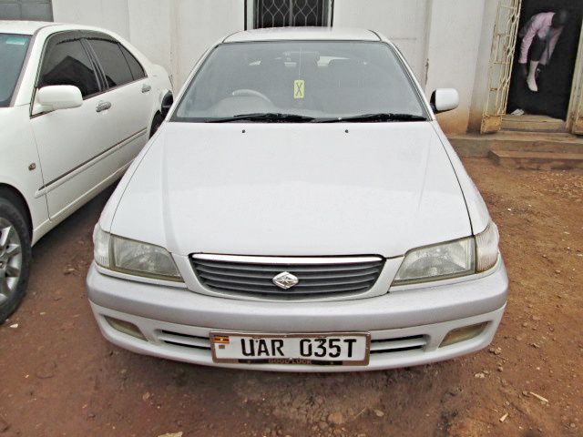 Toyota premio 1998