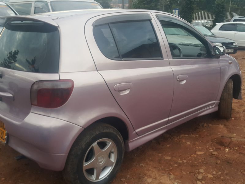 Toyota vitz 1998