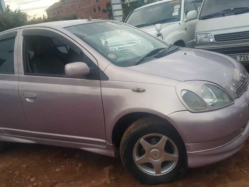 Toyota vitz 1998