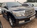 2010 Toyota land cruiser v8