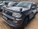2005 Toyota land cruiser v8