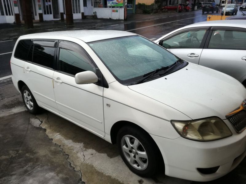 Toyota fielder 2006