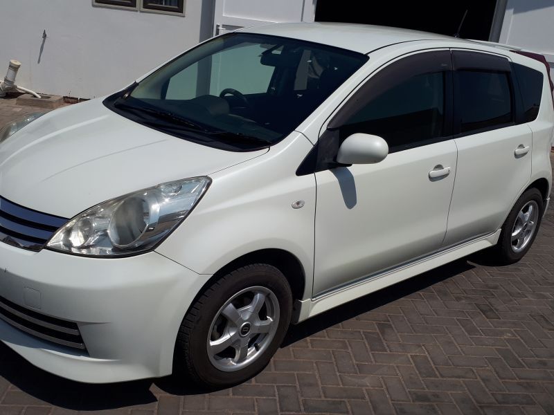 2011 Nissan Note for sale | 72 000 Km | Automatic transmission ...