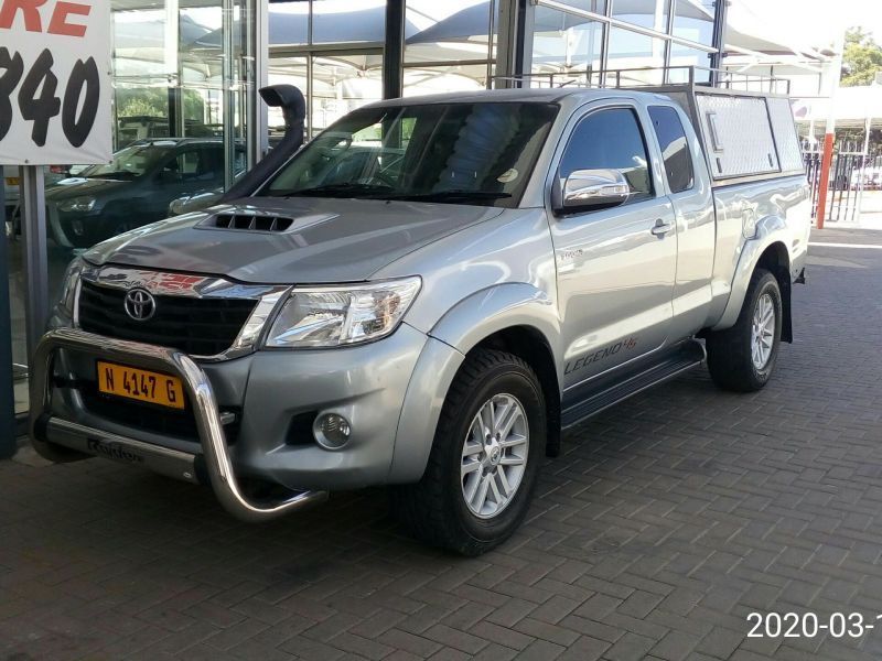 2015 Toyota Hilux 3.0 D4D Extended Cab 4x4 for sale | 200 000 Km