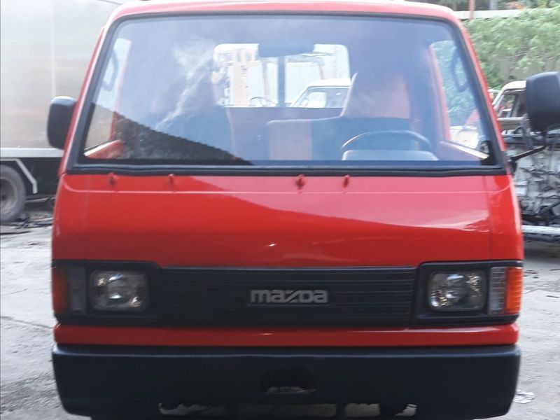 Mazda bongo 1998