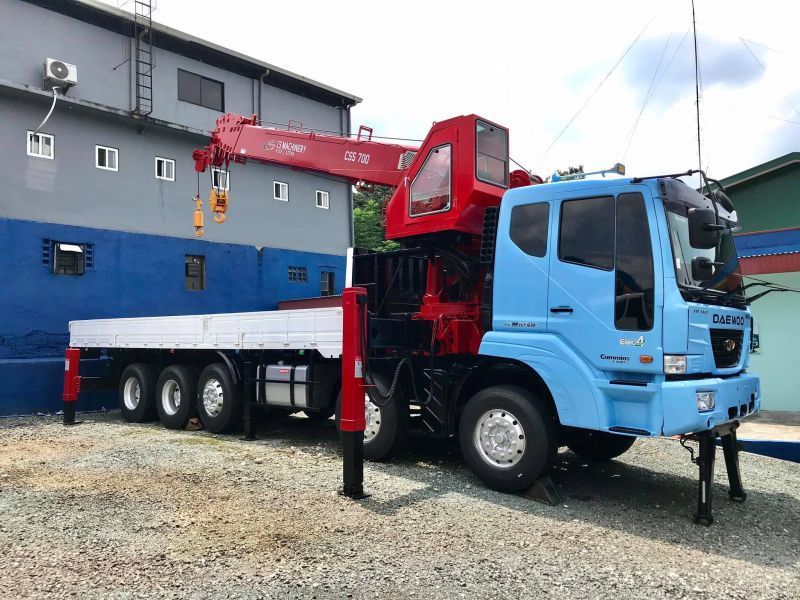 2019 Daewoo Boom Truck  Cargo Crane Truck For Sale 