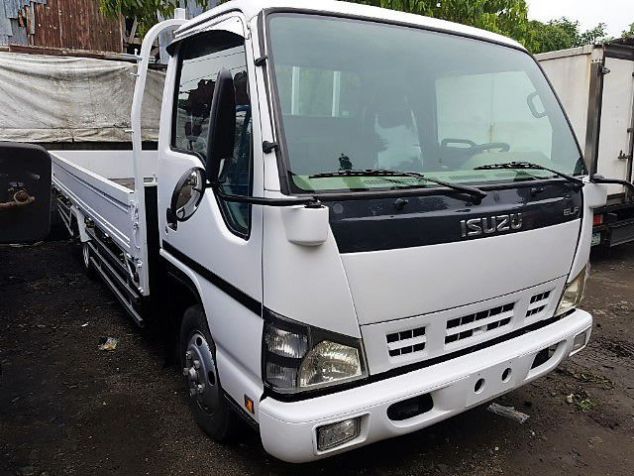 Isuzu elf фото