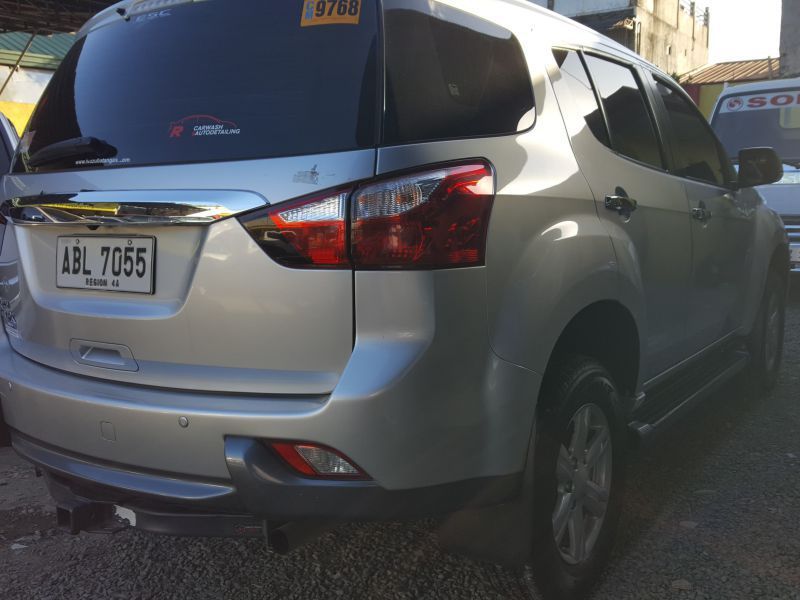 2015 Isuzu MUX for sale 32 000 Km Automatic transmission Autobee