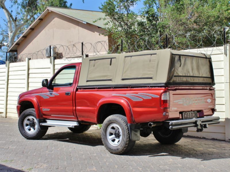 2000 Toyota Hilux for sale 334 538 Km Manual transmission Bakkie Centre (old) 2000 Toyota Hilux for sale 334 538 Km Manual transmission Bakkie Centre (old)