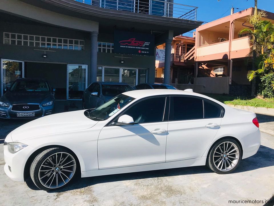 ICarData – The Best Time To Buy/Sell A BMW (F30) 328i M Sport