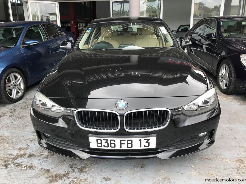 File:BMW 316i (F30) registered May 2013 1598cc 02.JPG - Simple